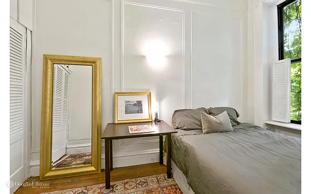 Rented by Douglas Elliman | media 17