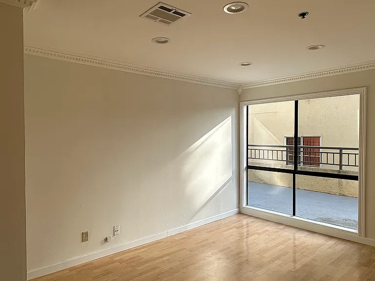 412 W Dryden St #6 — Photo 2