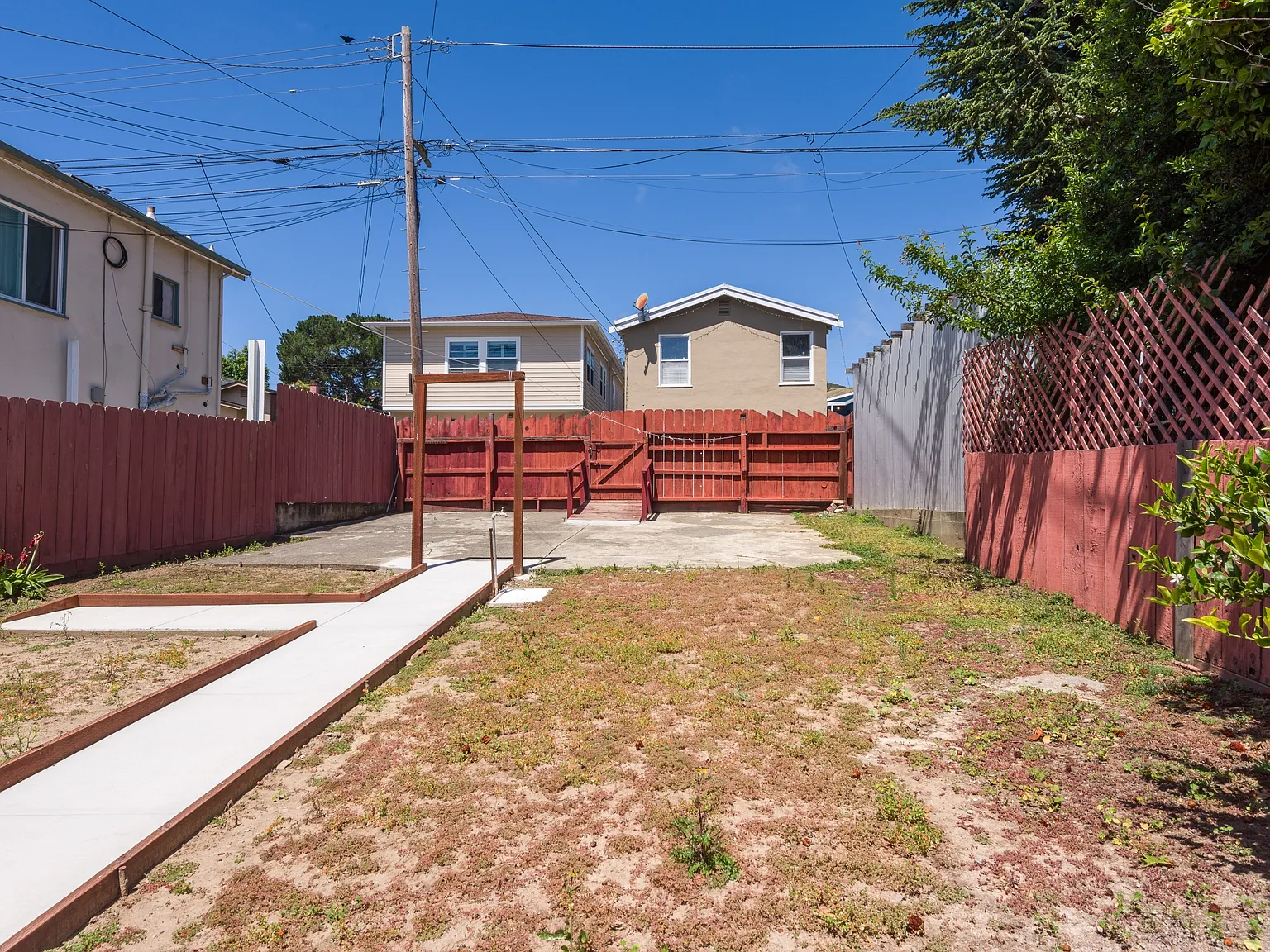 823 Linden Avenue - 1 — Photo 2