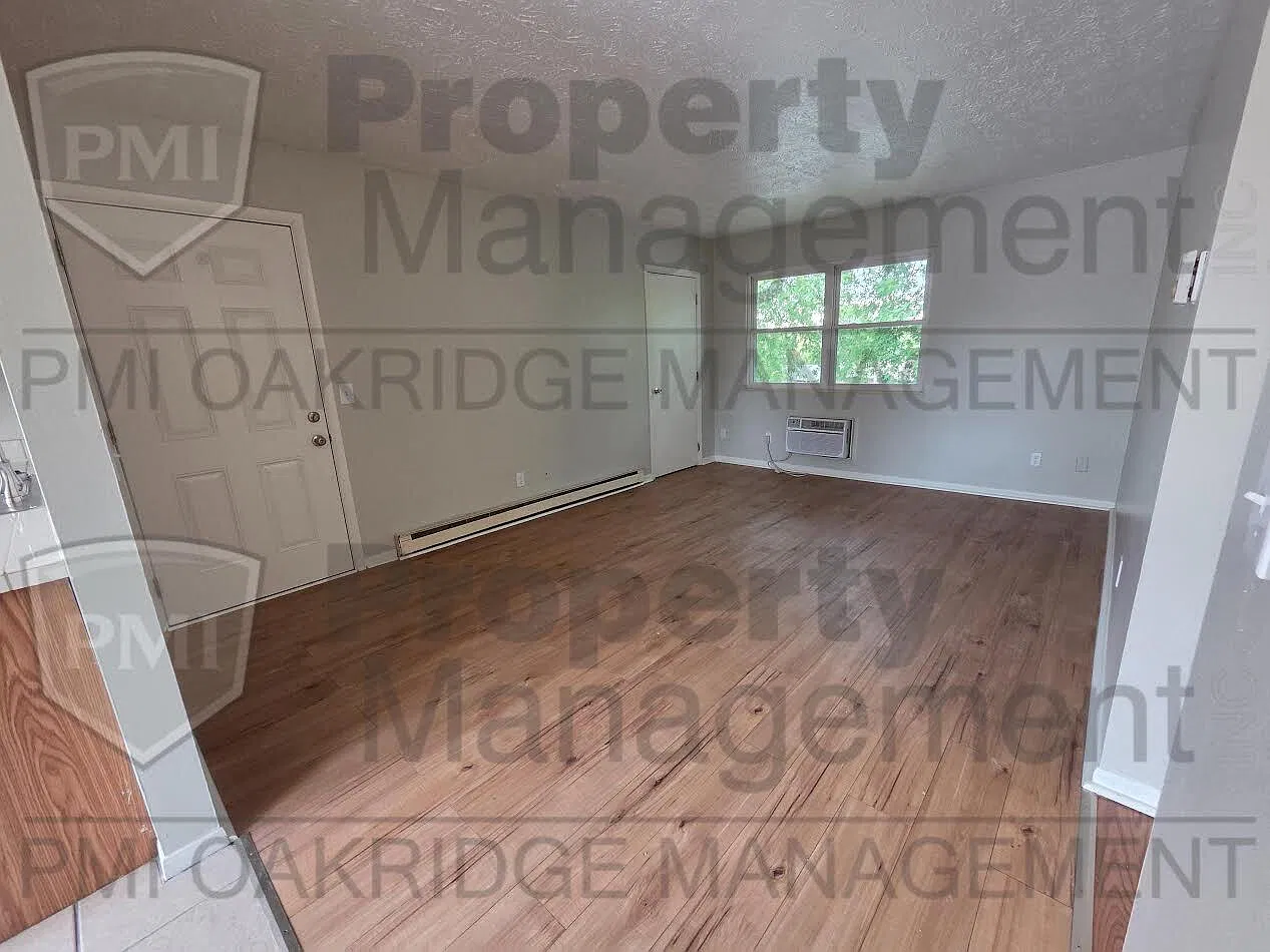 2 bed, 1.0 bath, 820 sqft, $875 — Photo 3