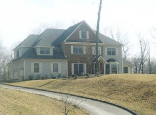 Beecher Dr, Southbury, CT 06488
