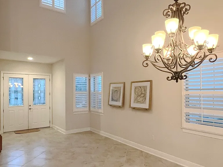 13147 Woodford St — Photo 2