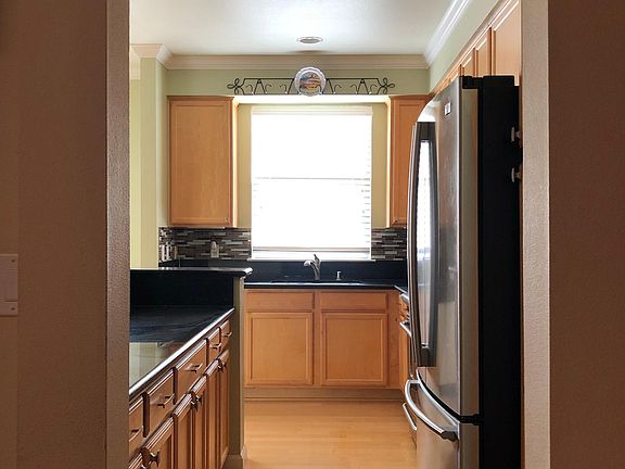 Open kitchen layout