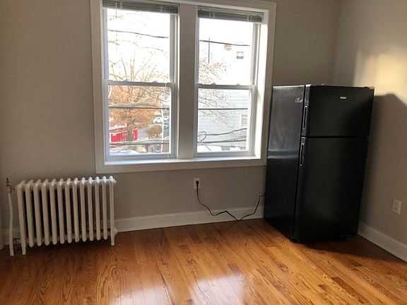 2nd image of 500 Baldwin Ave APT 25