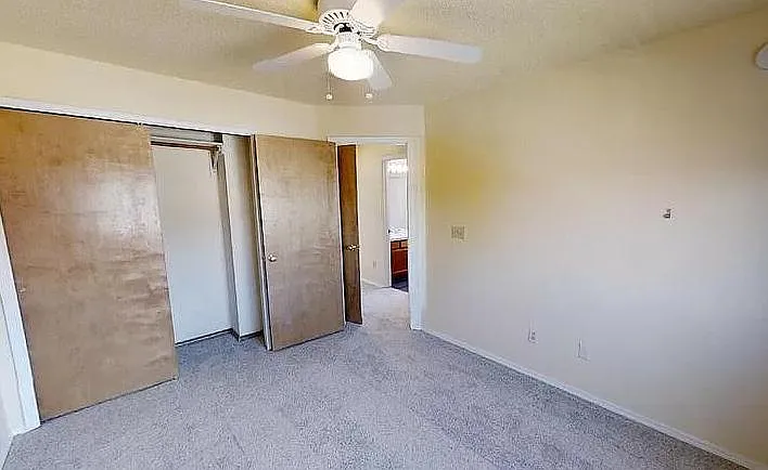 7836 Scarborough Dr — Photo 6