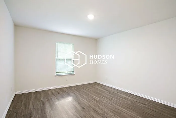 3810 Lynnfield St — Photo 6