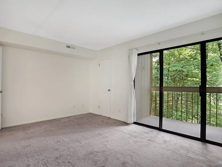 1526 Moorings Dr #12B — Photo 28