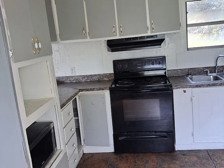 2246 Mountain Pine Rd #33 — Photo 4
