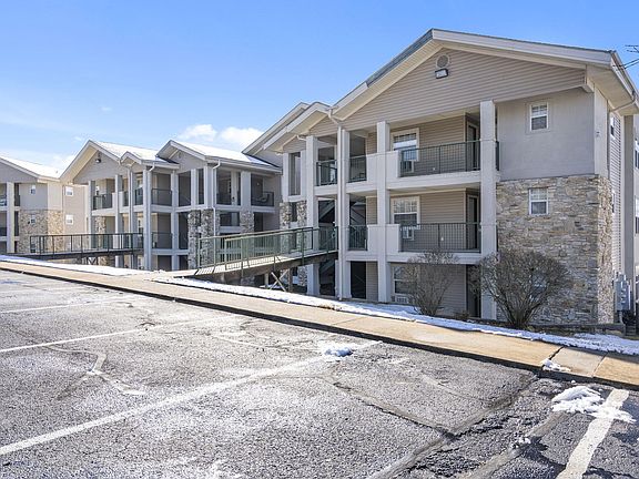 3rd image of 150 W. Rockford Dr. #4 BLDG E