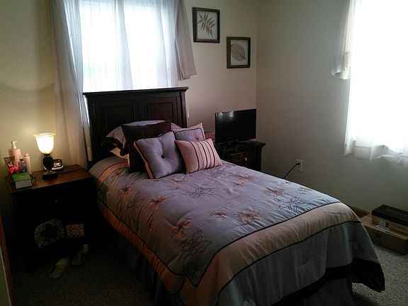 5th image of 1352 E 22nd Ave