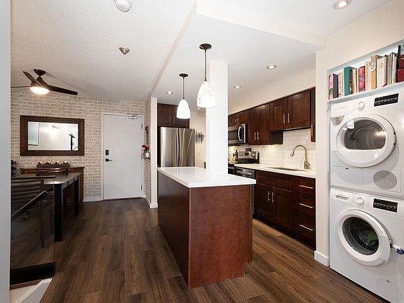 3rd image of 812 Milton St #104
