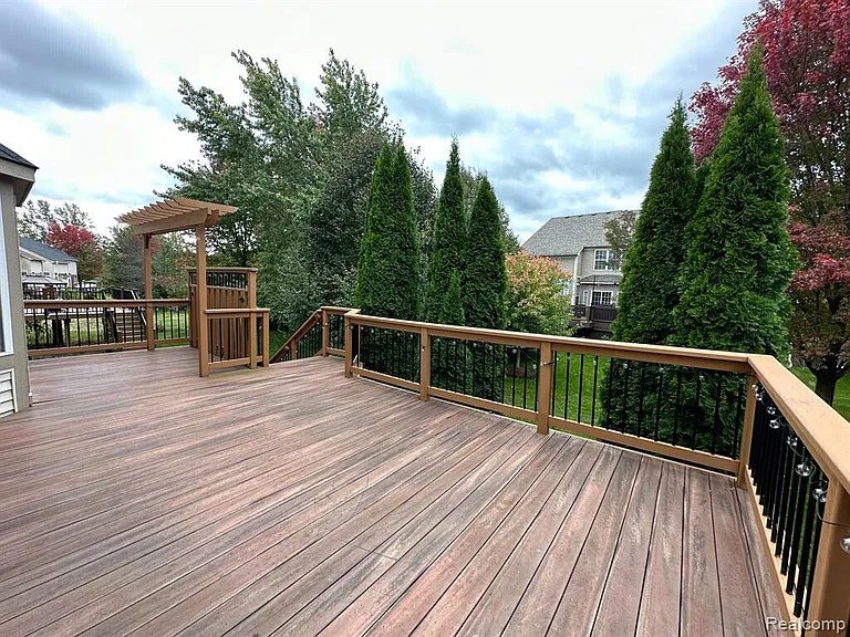 16491 Mulberry Way — Photo 44