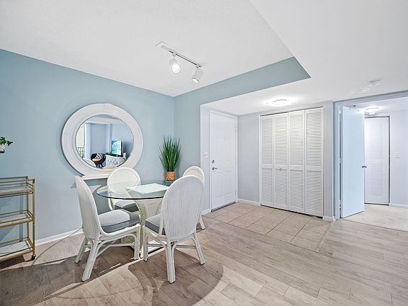 5th image of 520 SE 5th Avenue #2202