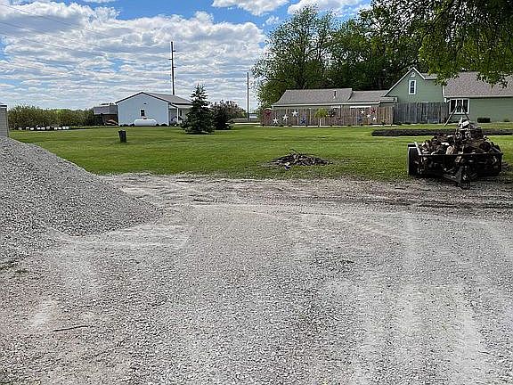 3rd image of 308 6th St S