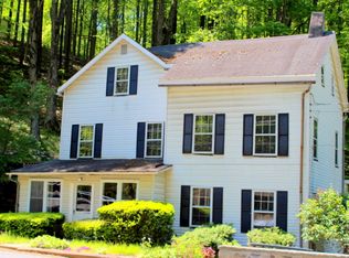 58 Barkers Mill Rd, Hackettstown, NJ 07840