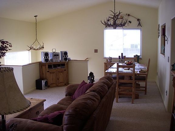 Open floor plan with vaulted Ceilings