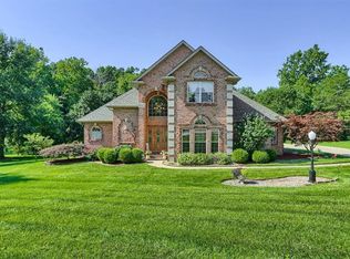 112 Oakland Dr, Troy, IL 62294
