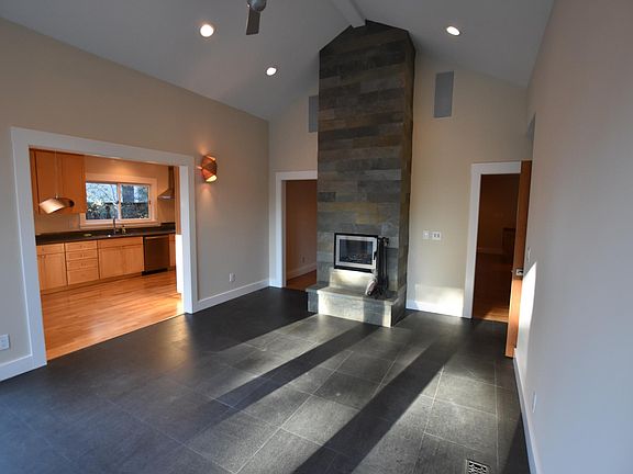 5th image of 510 San Benito Ave