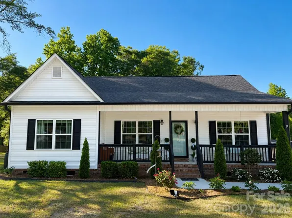 309 E Godfrey St, Jefferson, SC 29718