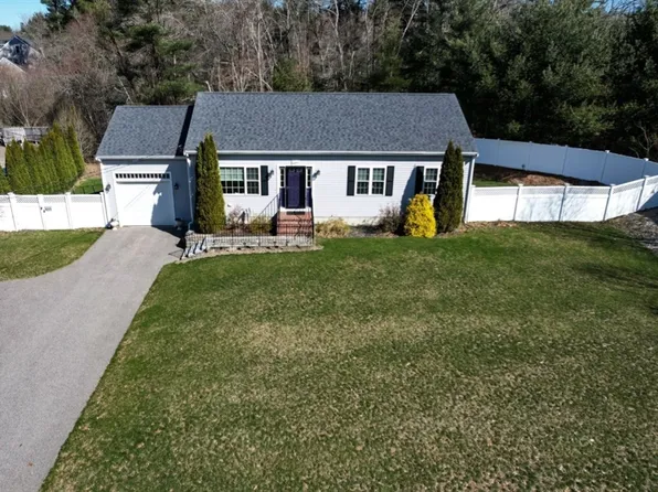 1677 Plymouth St, Bridgewater, MA 02324