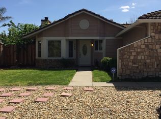 240 E Clover Rd, Tracy, CA 95376