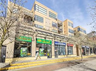 124 3rd St W #309, North Vancouver, BC V7M1E8