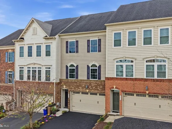 4914 Rushing River Dr, Ellicott City, MD 21043