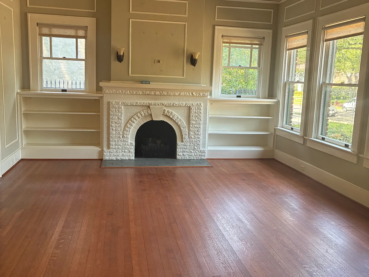 3 bed, 1966 sqft, $8,500 — Photo 2
