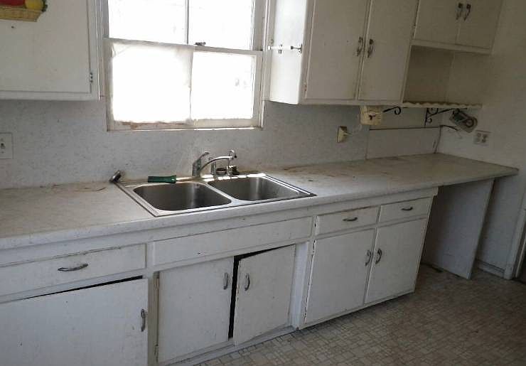 1210 W Piru St, Compton, CA 90222 Zillow