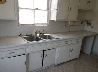 1210 W Piru St, Compton, CA 90222