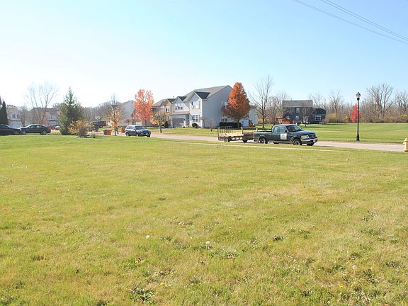 4th image of 5942 Aquamarine Dr