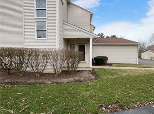 1872 Lillian Rd, Stow, OH 44224