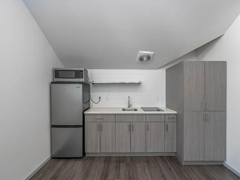 4122 36th Ave SW — Photo 22