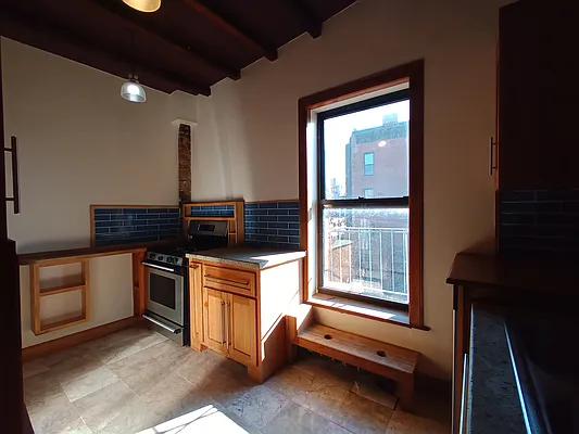 Rented by City Vista Inc | media 48