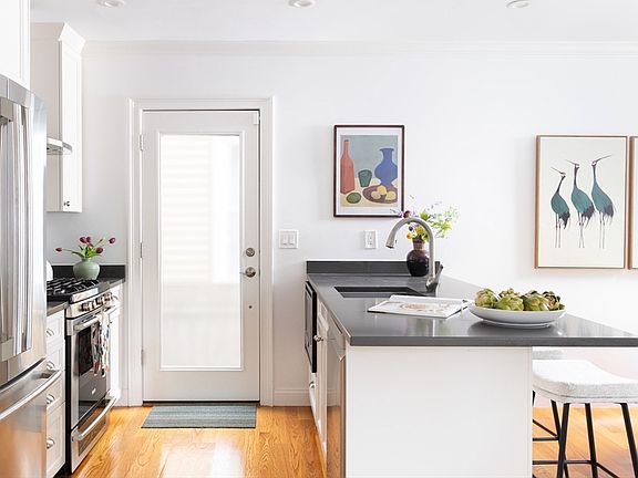 2nd image of 7 Durham St #1