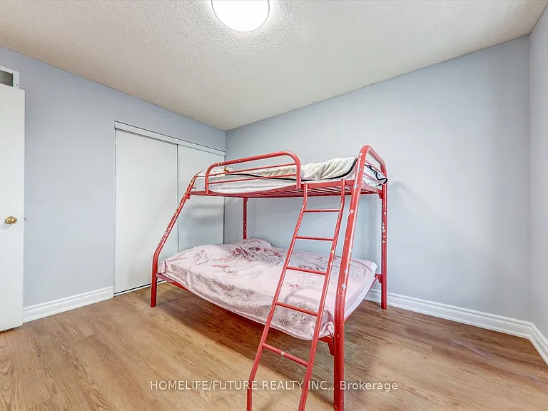 69 Heatherdale Dr #MAIN 2ND — Photo 26