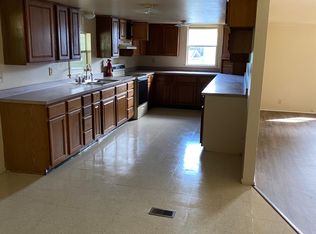36517 Sunshine Rd, Zephyrhills, FL 33541