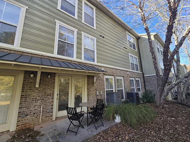 490 Barnett Shoals Rd #304 — Photo 10