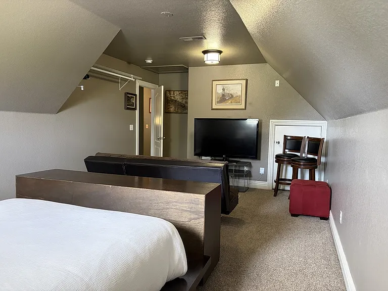 2234 Tall Tree Ln — Photo 37
