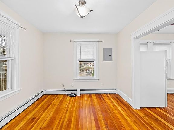 4th image of 1226 Park Ave #2