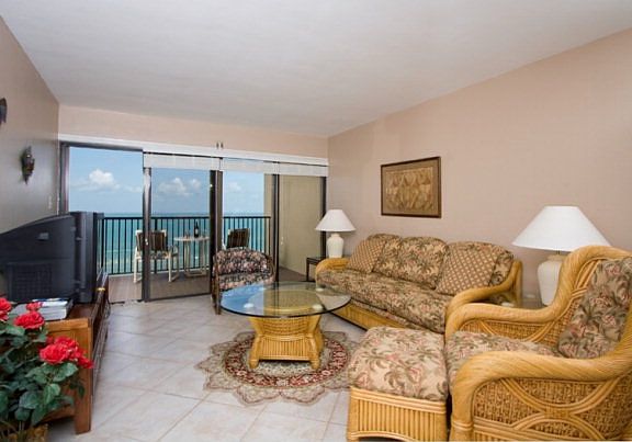 3rd image of 2800 Gulf Blvd APT 1106