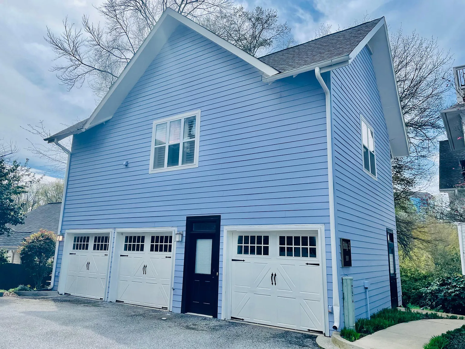 204 E Park Ave — Photo 1