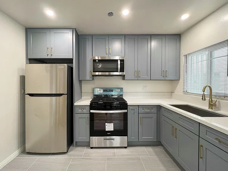 321 N Garfield Ave #A — Photo 6
