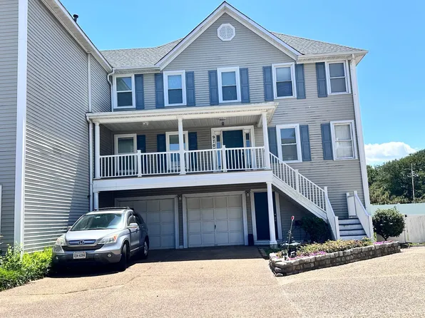 9708 Ship Watch Rd, Norfolk, VA 23503