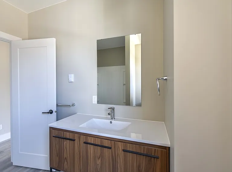 177 Parkview Ave #2 — Photo 16