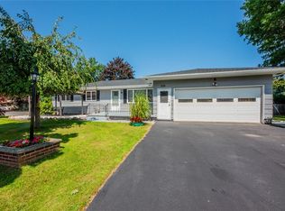 330 Carlsam Dr, Rochester, NY 14609