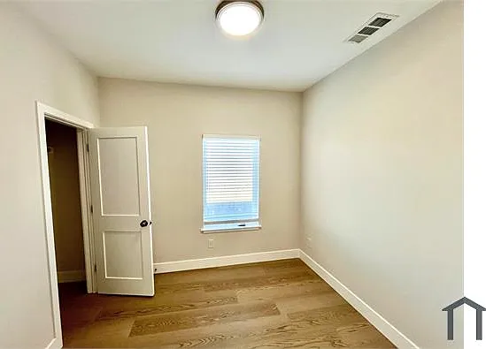 1561 Innes Ave — Photo 5