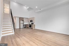 1st image of 1917 W Susquehanna Ave #3