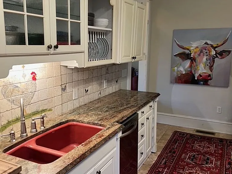 1525 Memorial Ave SW — Photo 9