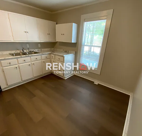 218 Stadium St — Photo 6